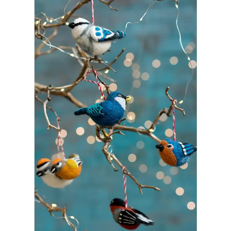 Fair Trade julepynt i ull - Rødstrupe / Namaste Fair Trade