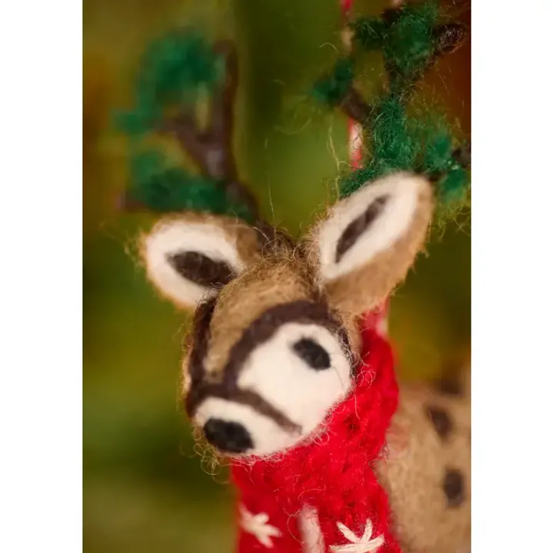 Fair Trade julepynt i ull - Reinsdyr / Namaste Fair Trade
